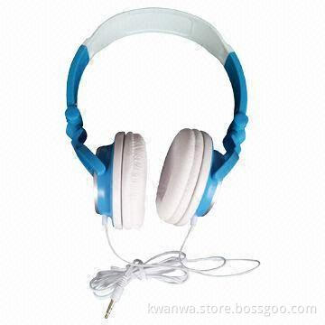 2013 Shenzhen cheap headphone with 1.2m line and 3.5mm stereo plug